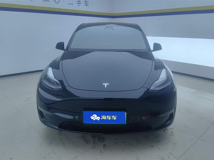 Фото 2 - Tesla Model Y