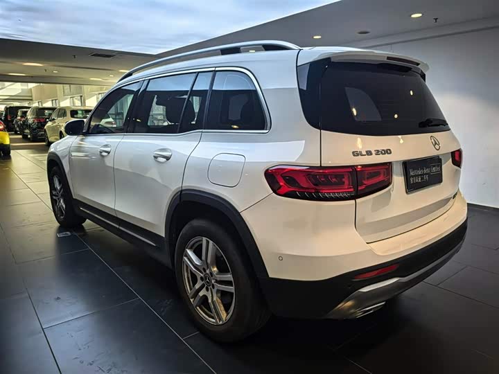 Фото 5 - Mercedes-Benz GLB-Class