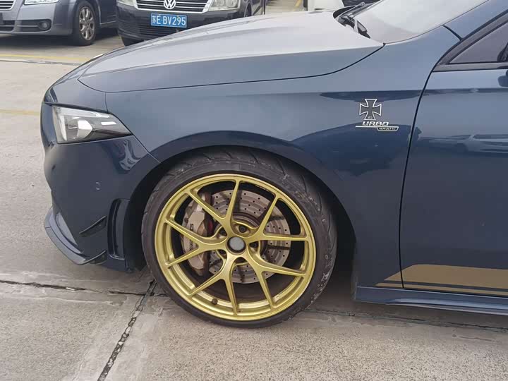 Фото 6 - Mercedes-Benz A-Class AMG