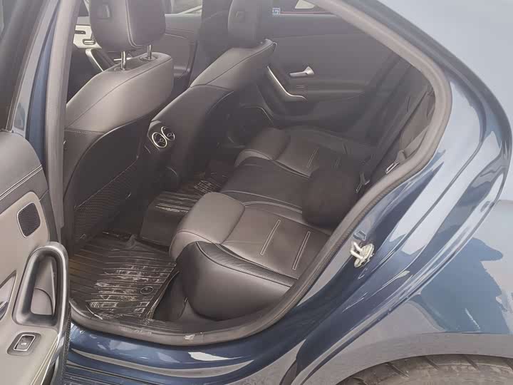 Фото 7 - Mercedes-Benz A-Class AMG