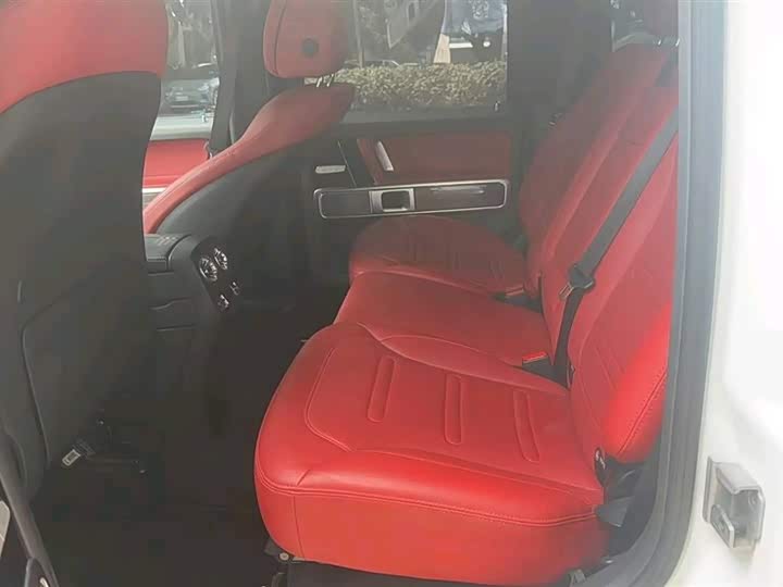 Фото 6 - Mercedes-Benz G-Class