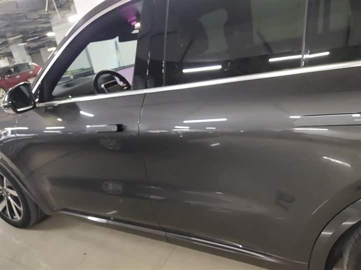 Фото 5 - LiXiang L8