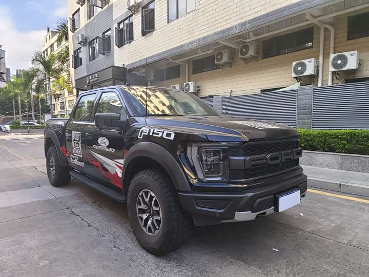 Фото 3 - Ford F-150 Raptor