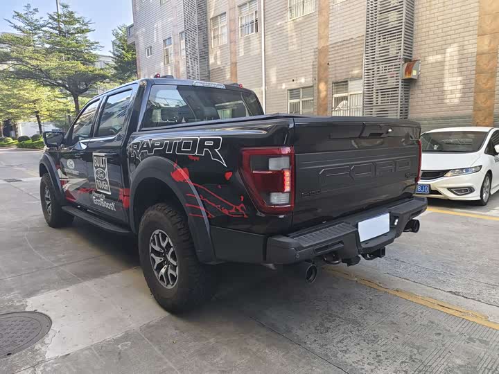 Фото 8 - Ford F-150 Raptor