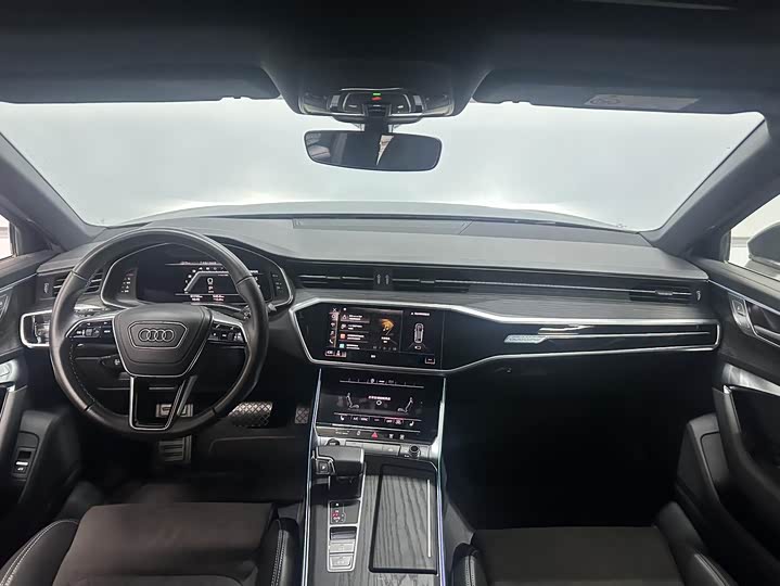 Фото 5 - Audi A6L