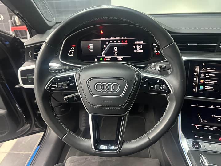Фото 8 - Audi A6L