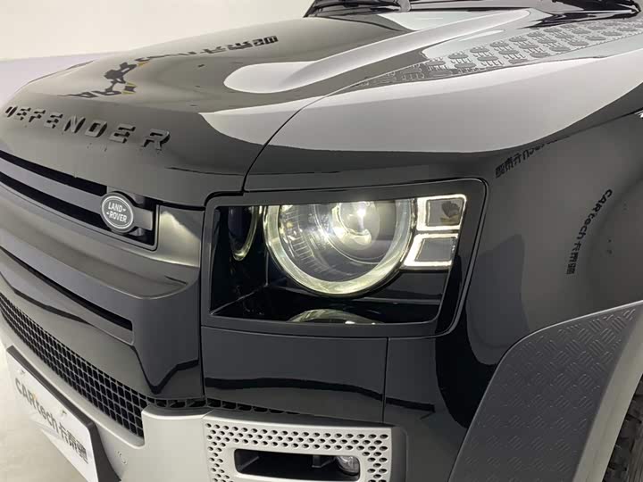 Фото 9 - Land Rover Defender