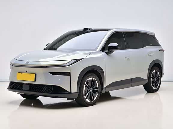 Фото 1 - Toyota bZ3X