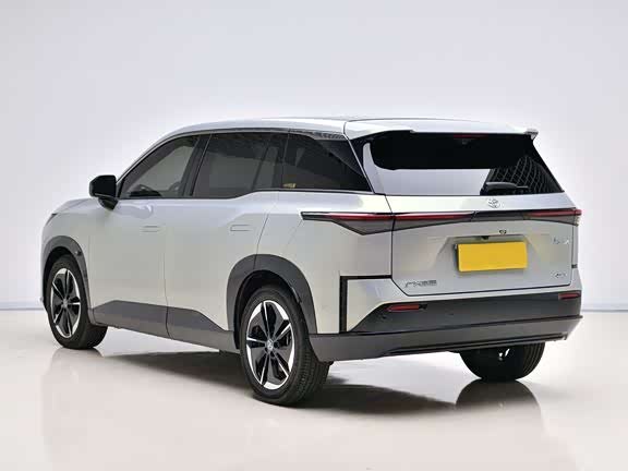 Фото 4 - Toyota bZ3X