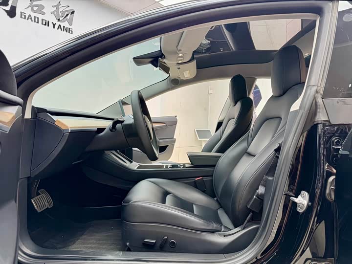 Фото 7 - Tesla Model 3