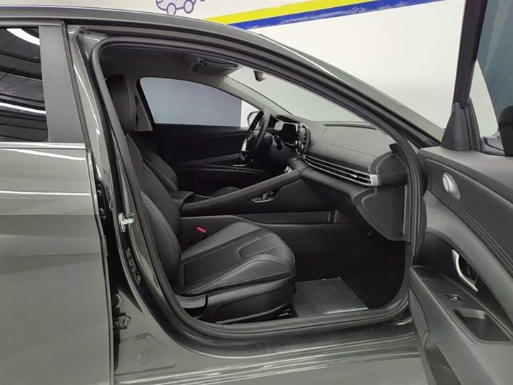 Фото 8 - Hyundai Elantra N line