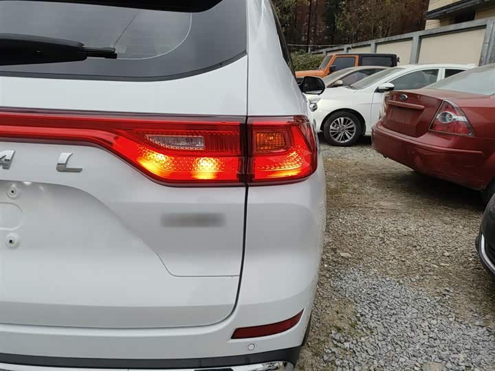 Фото 8 - Haval M6