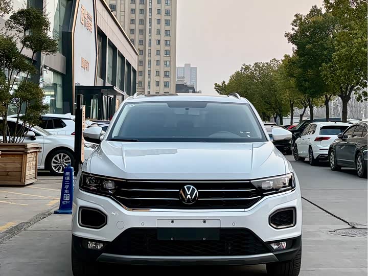 Фото 2 - Volkswagen T-Roc