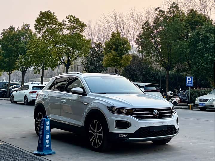 Фото 3 - Volkswagen T-Roc