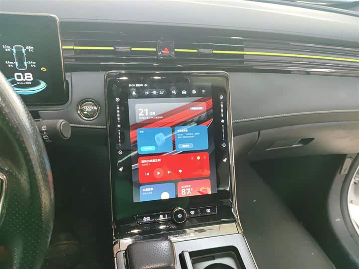 Фото 5 - Roewe RX5