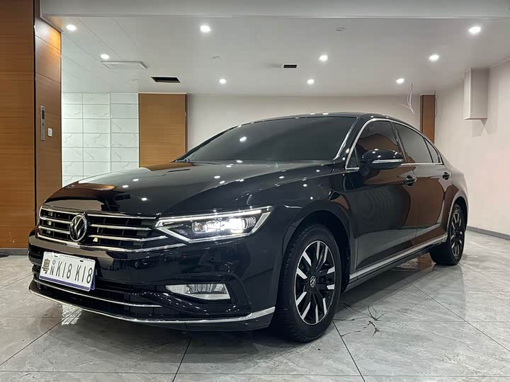 Фото 1 - Volkswagen Magotan