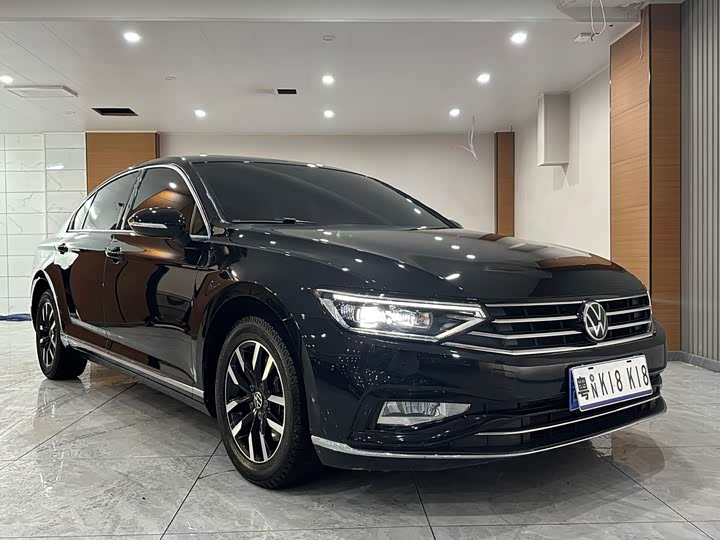 Фото 3 - Volkswagen Magotan