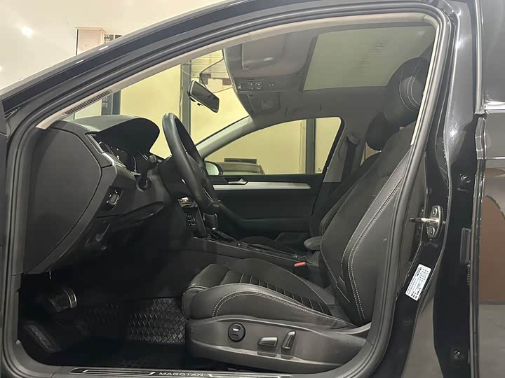 Фото 7 - Volkswagen Magotan