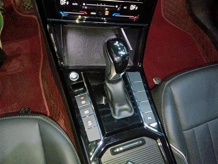 Фото 6 - Volkswagen Passat