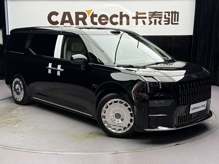 Фото 3 - Zeekr 009