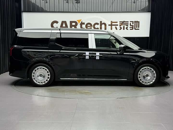 Фото 7 - Zeekr 009