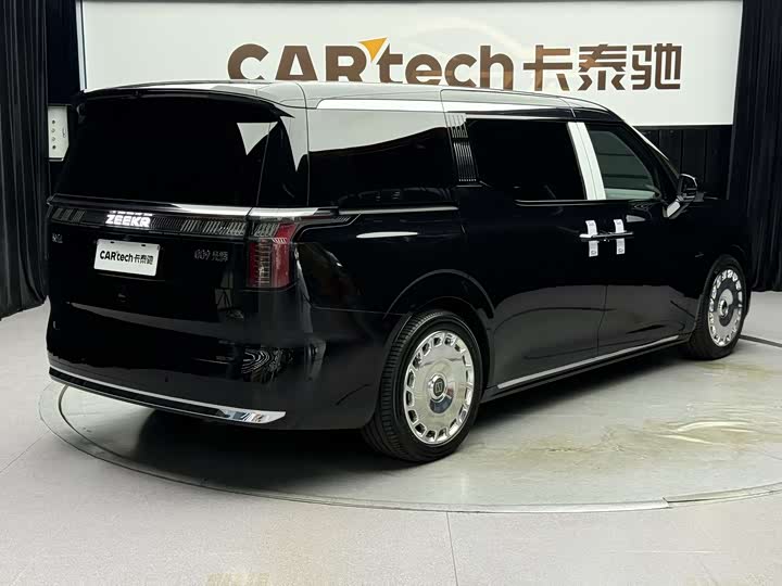 Фото 8 - Zeekr 009