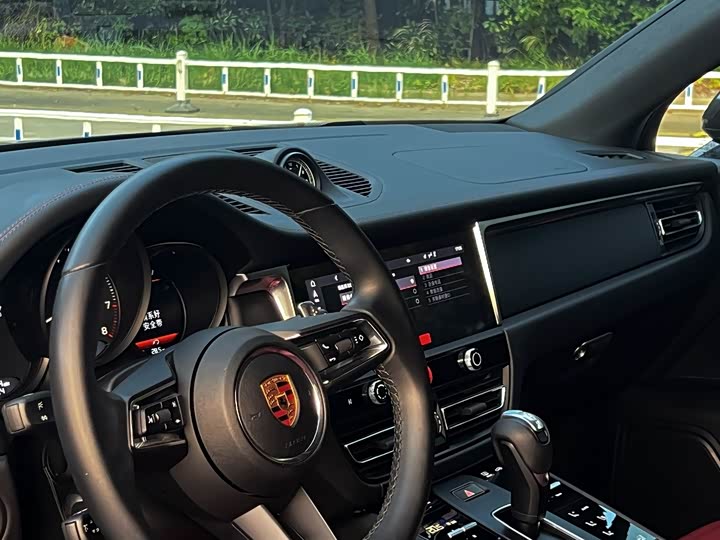 Фото 3 - Porsche Macan