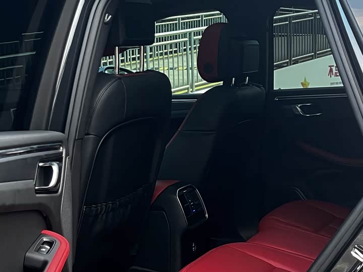 Фото 7 - Porsche Macan