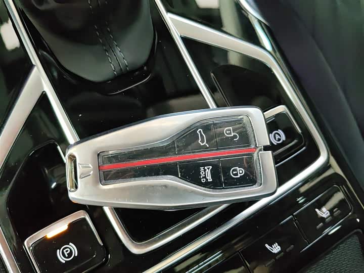 Фото 9 - Hongqi HS5