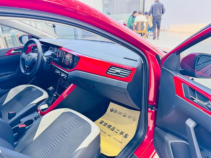 Фото 9 - Volkswagen Polo