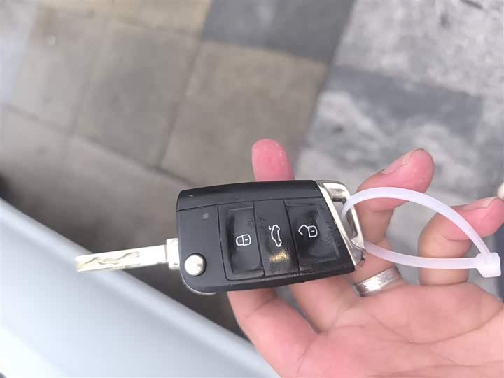 Фото 9 - Volkswagen Lavida