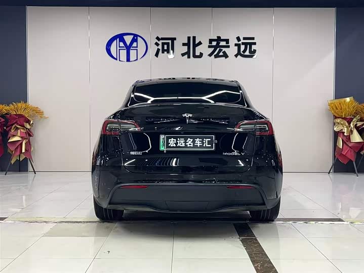 Фото 4 - Tesla Model Y