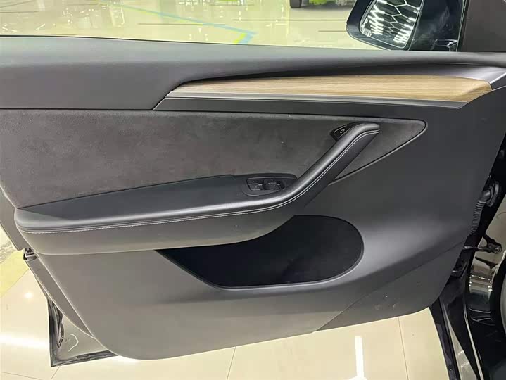 Фото 5 - Tesla Model Y