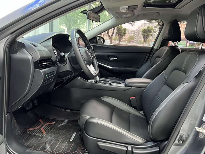 Фото 3 - Nissan Sylphy