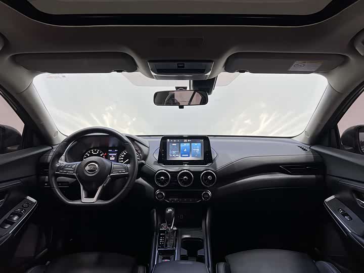 Фото 4 - Nissan Sylphy