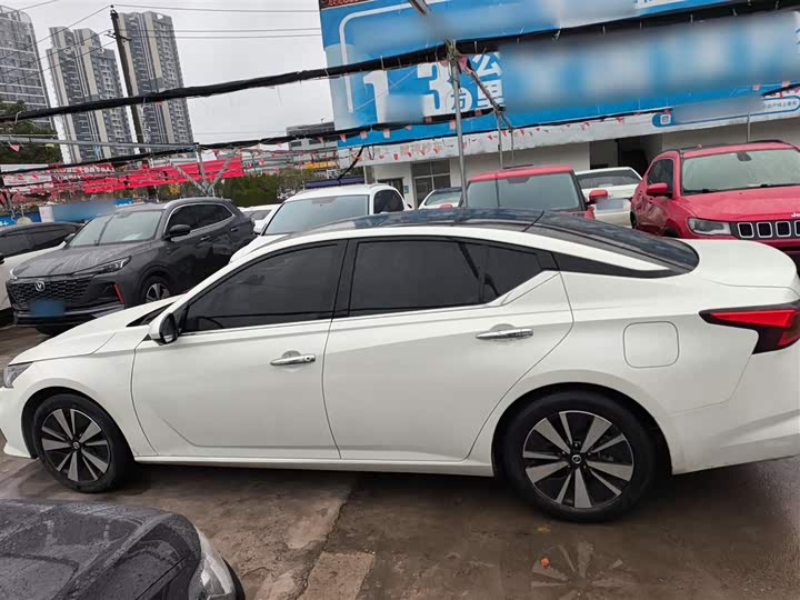 Фото 7 - Nissan Teana