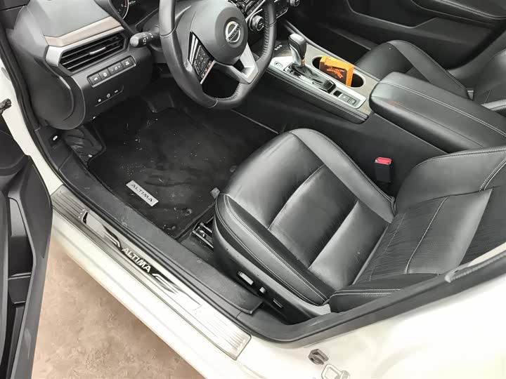 Фото 9 - Nissan Teana