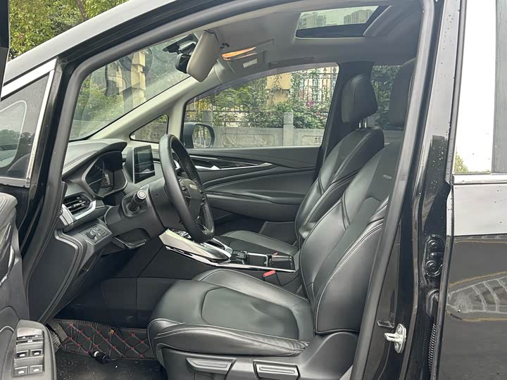 Фото 8 - Maxus G50