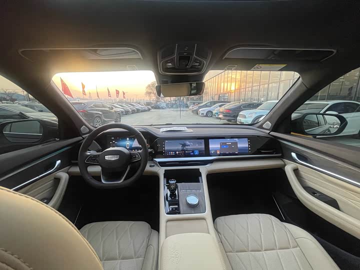 Фото 5 - Geely Monjaro