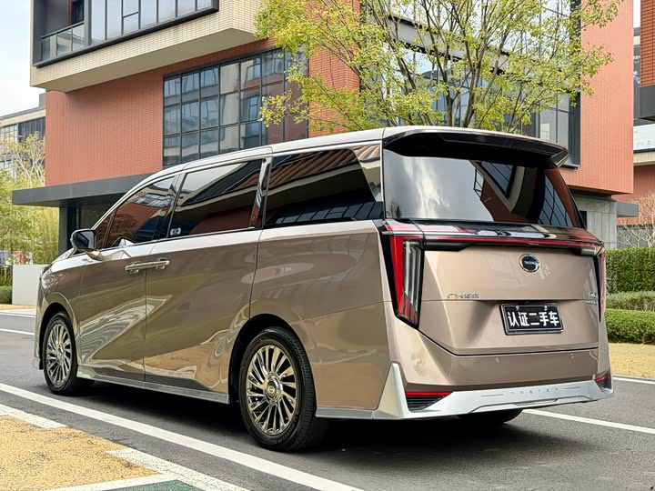 Фото 7 - GAC Trumpchi M8