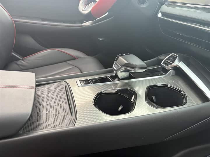 Фото 7 - MG Motor 7