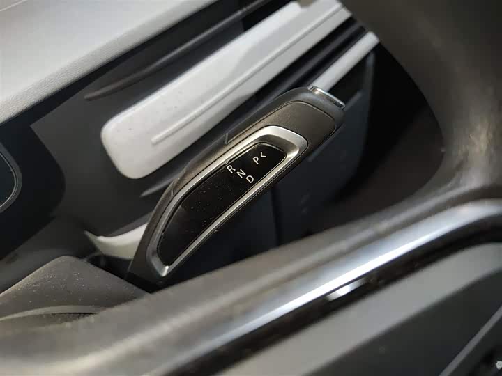 Фото 7 - Maxus Dana V1