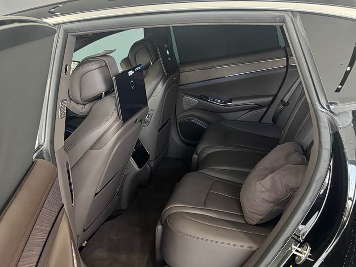 Фото 5 - Denza Z9