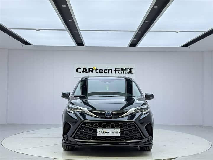 Фото 8 - Toyota Granvia