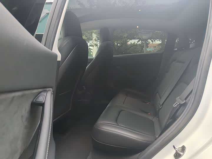 Фото 8 - Tesla Model Y