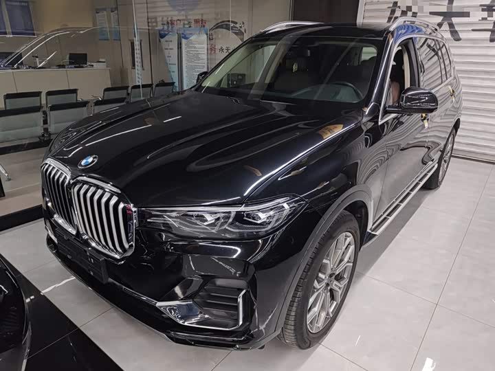 Фото 1 - BMW X7