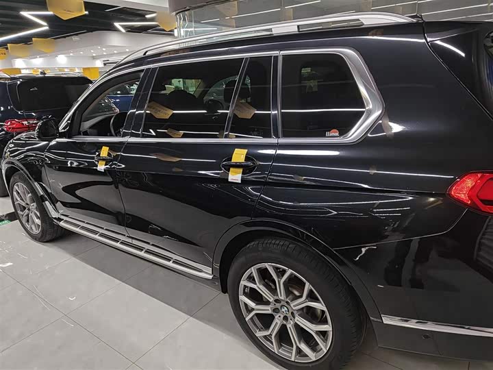 Фото 5 - BMW X7