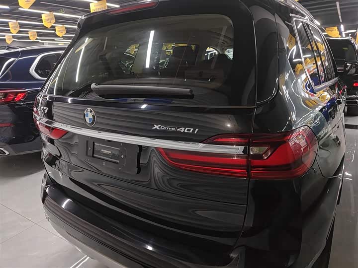 Фото 6 - BMW X7