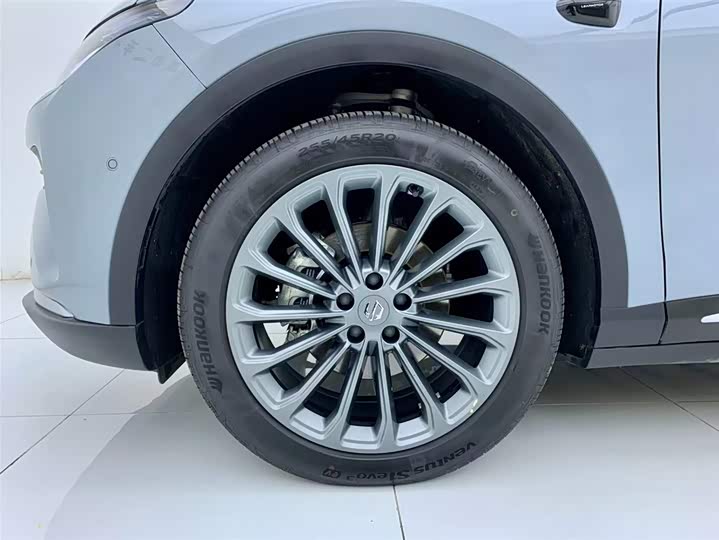 Фото 6 - Leapmotor C11