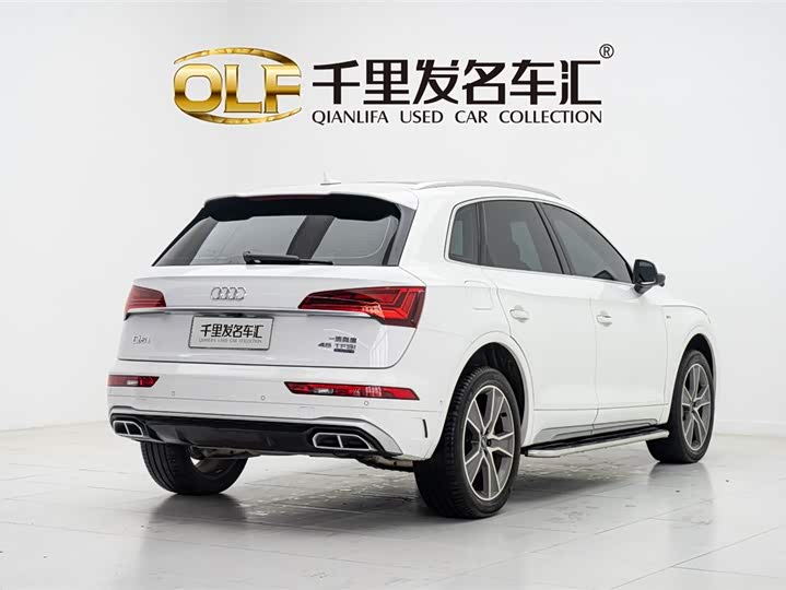 Фото 4 - Audi Q5L